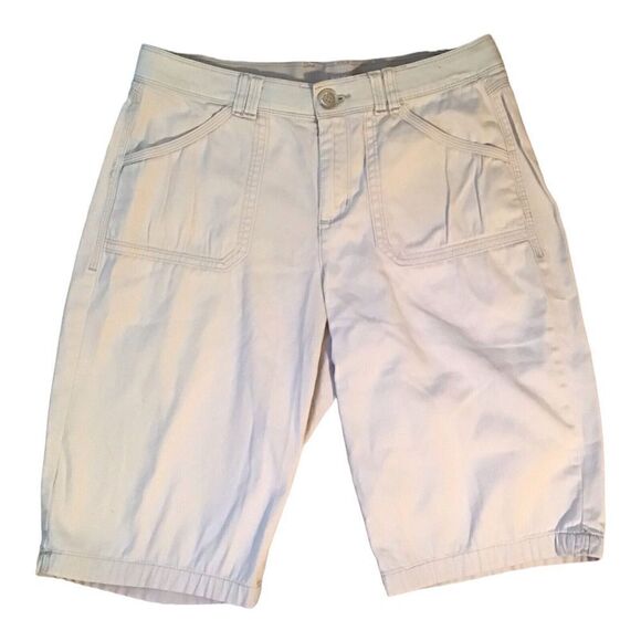 Jones & Co Pants - Jones & Co Women’s Bermuda Beige Flat Front Shorts Size 6